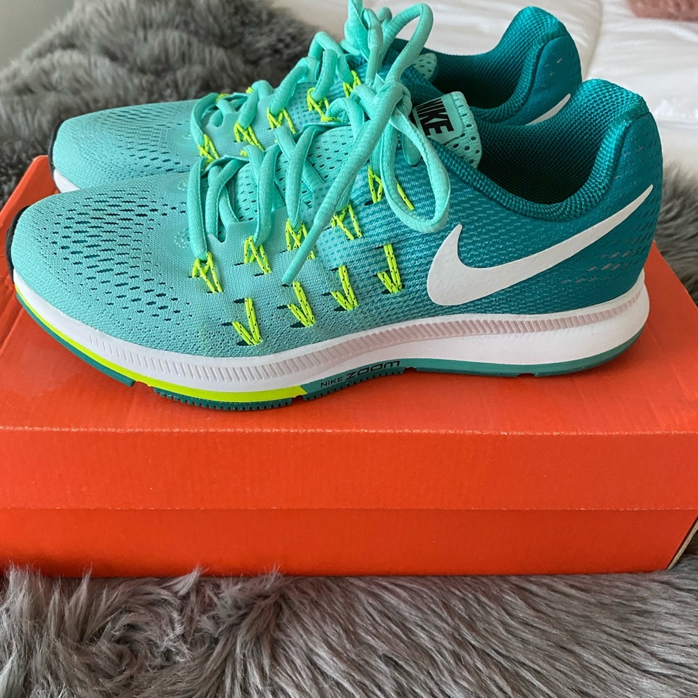 Brand NEW Nike running shoes